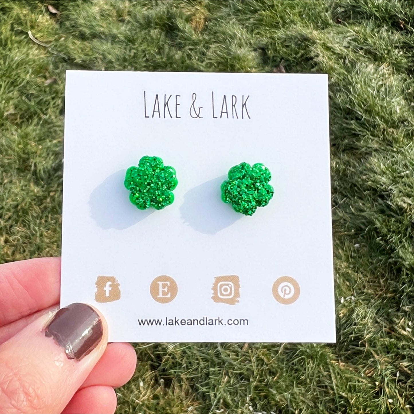 glitter shamrock four leaf clover glitter stud earrings saint patricks day lake lark (1)