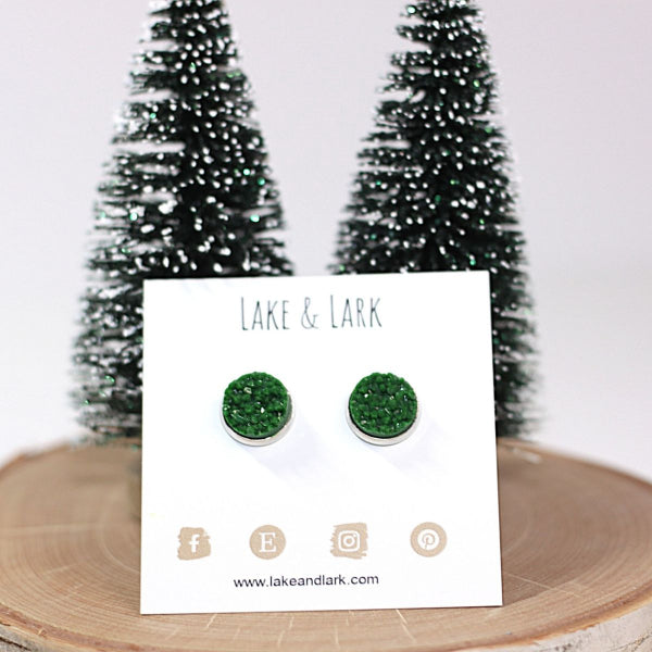 forest green holiday earrings