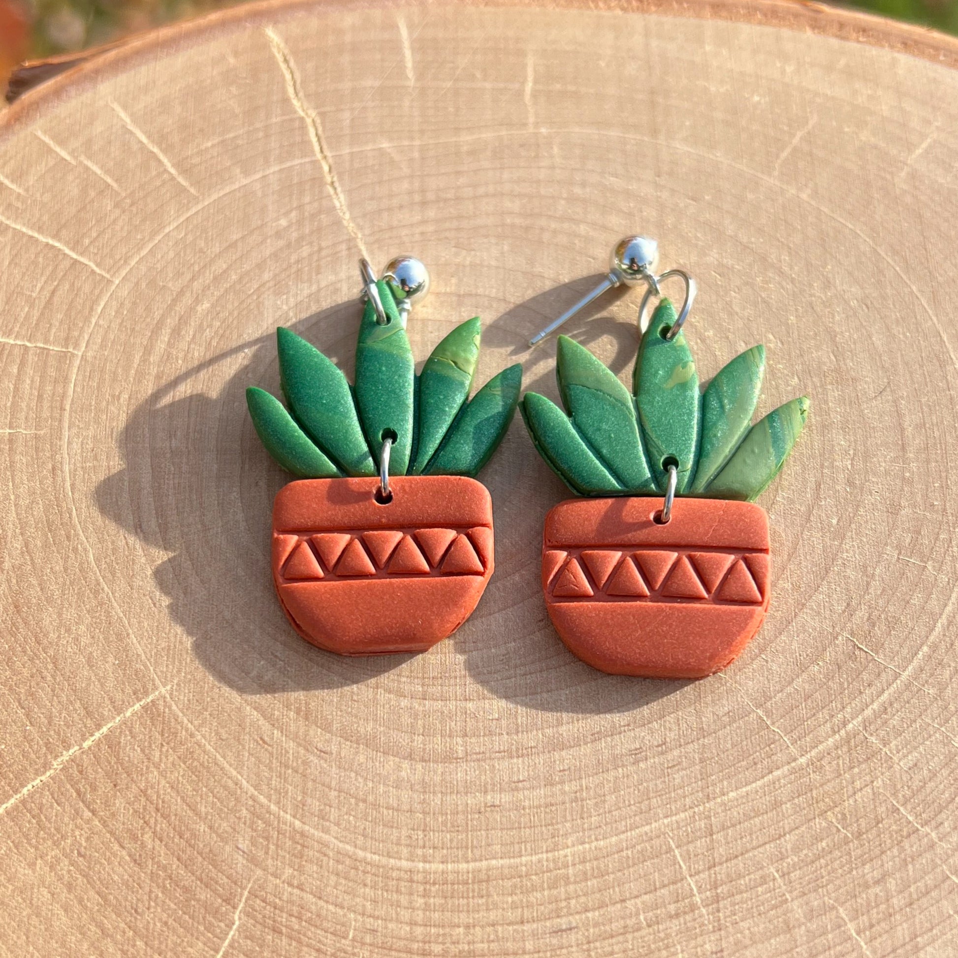 plant pot earrings