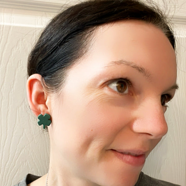 four leaf clover stud earrings