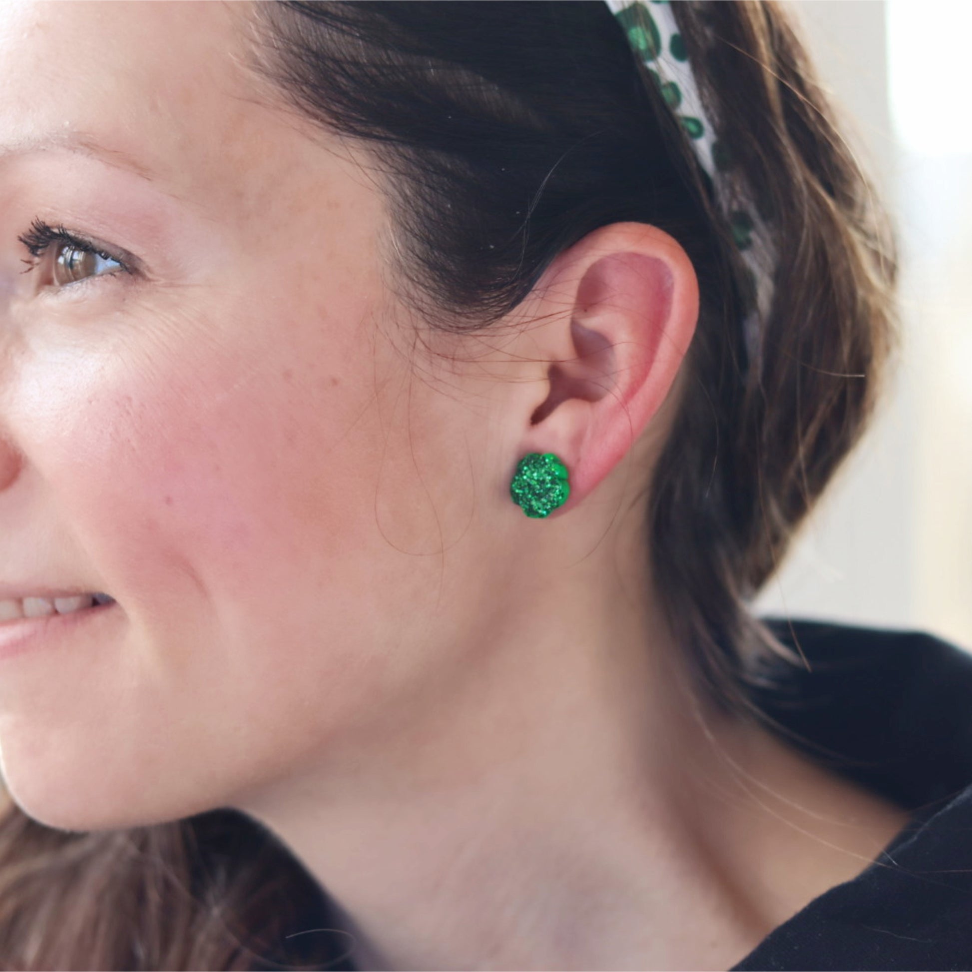 glitter four leaf clover stud earrings saint patricks day