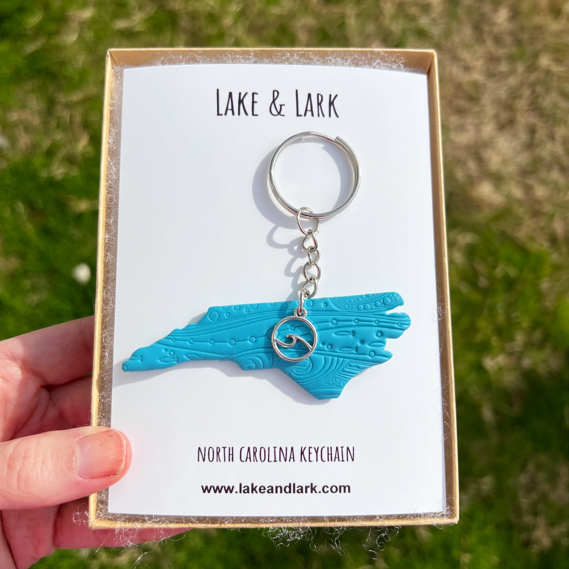 waves north carolina keychain