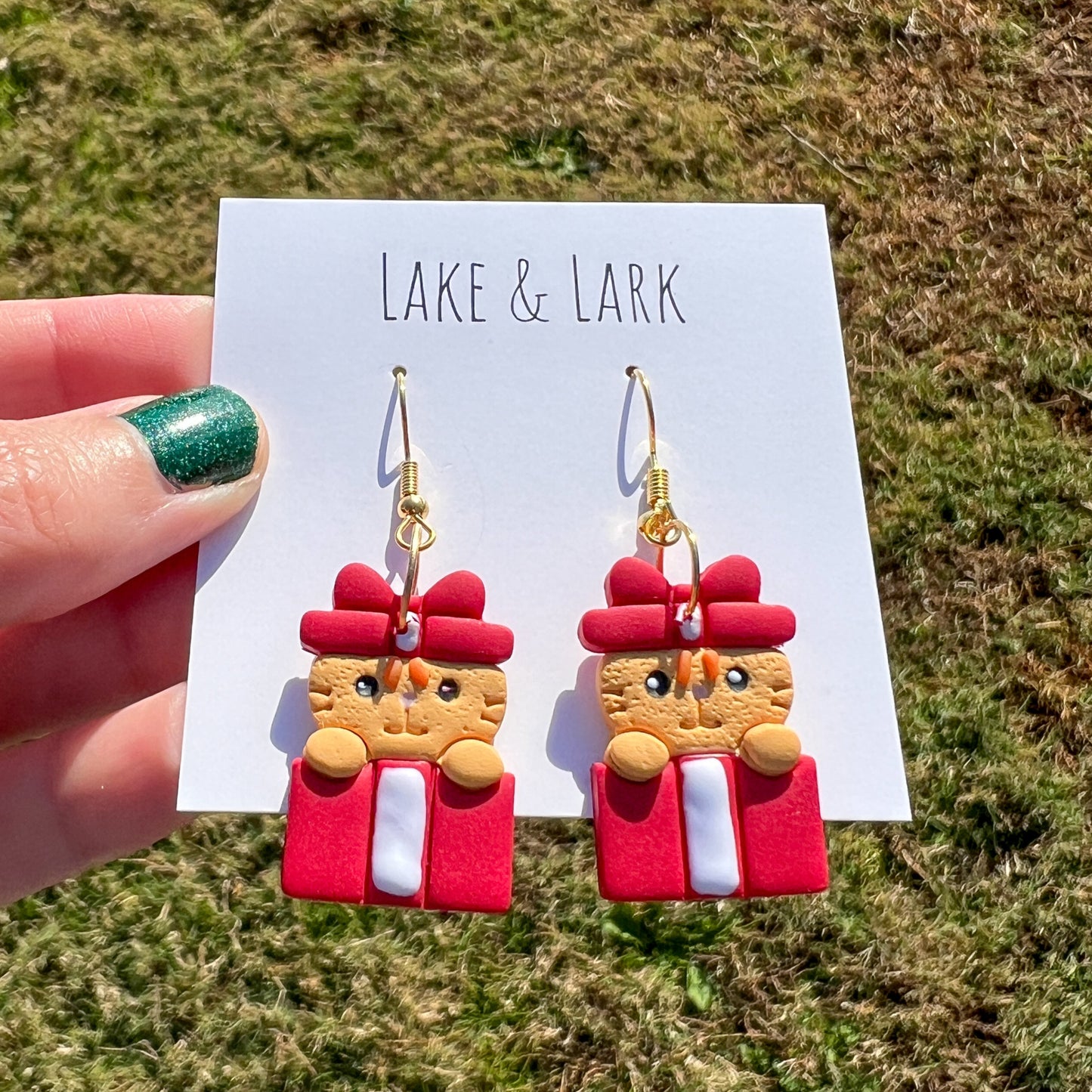 Kitty Cat Christmas Present Earrings