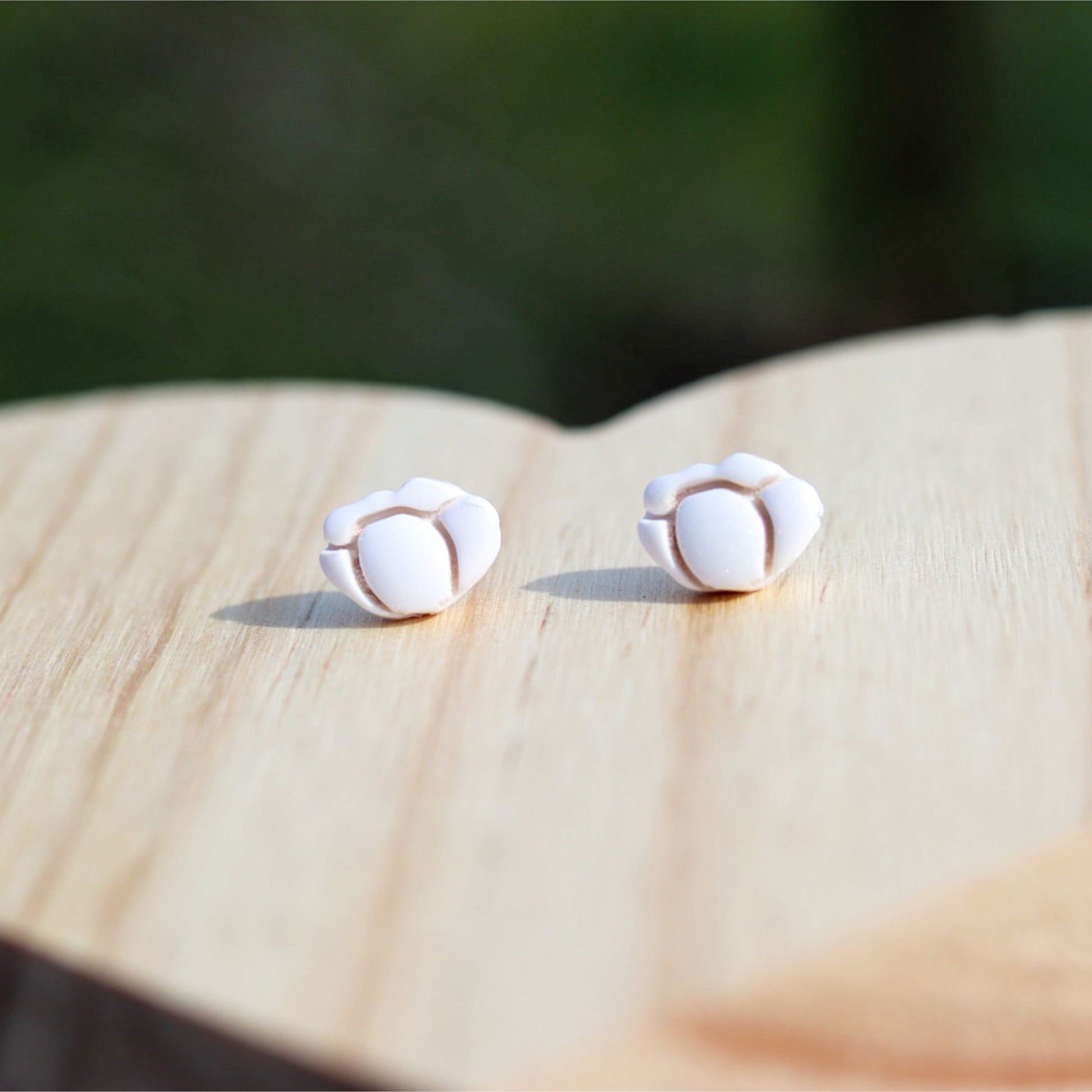 white peony stud earrings