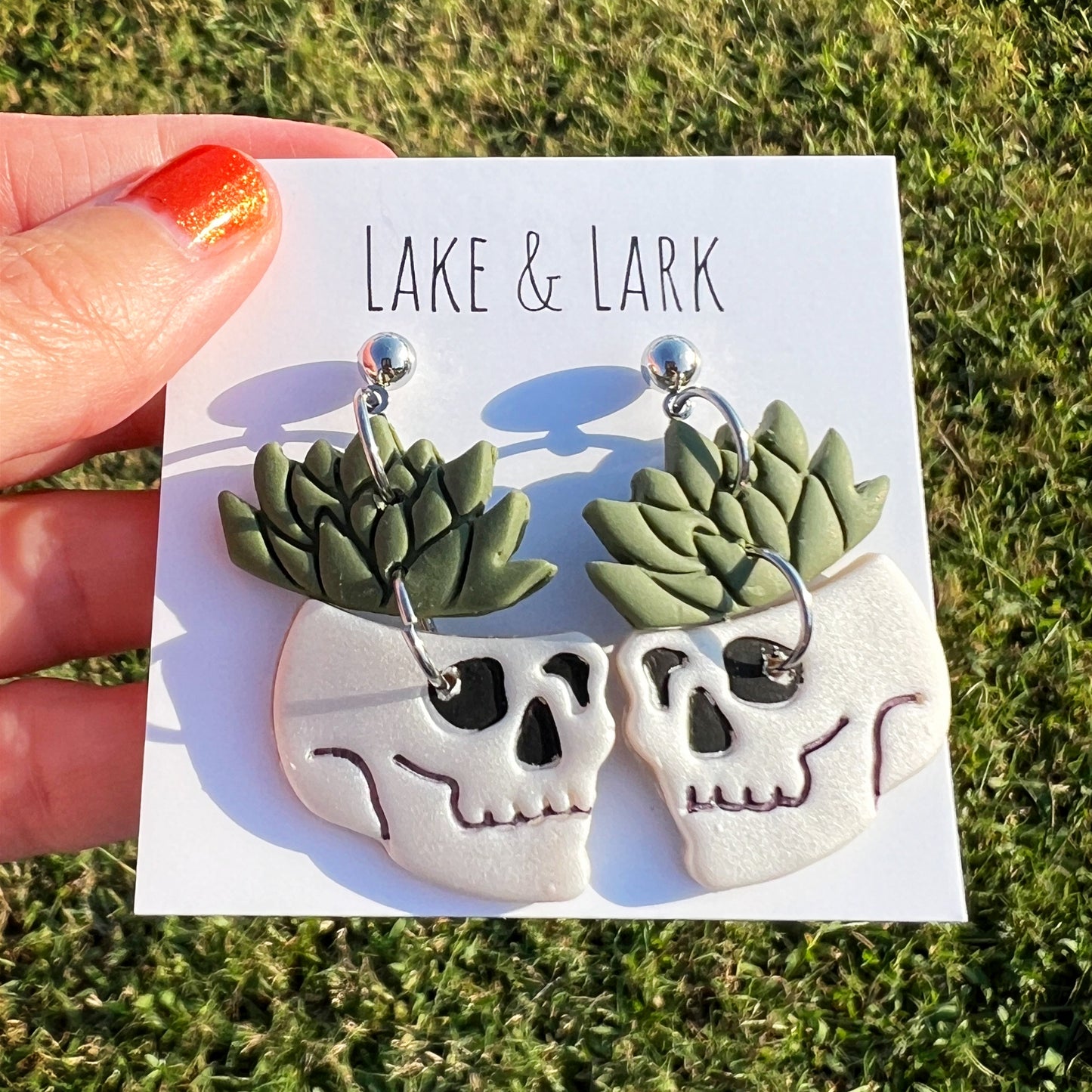 skull planter halloween earrings