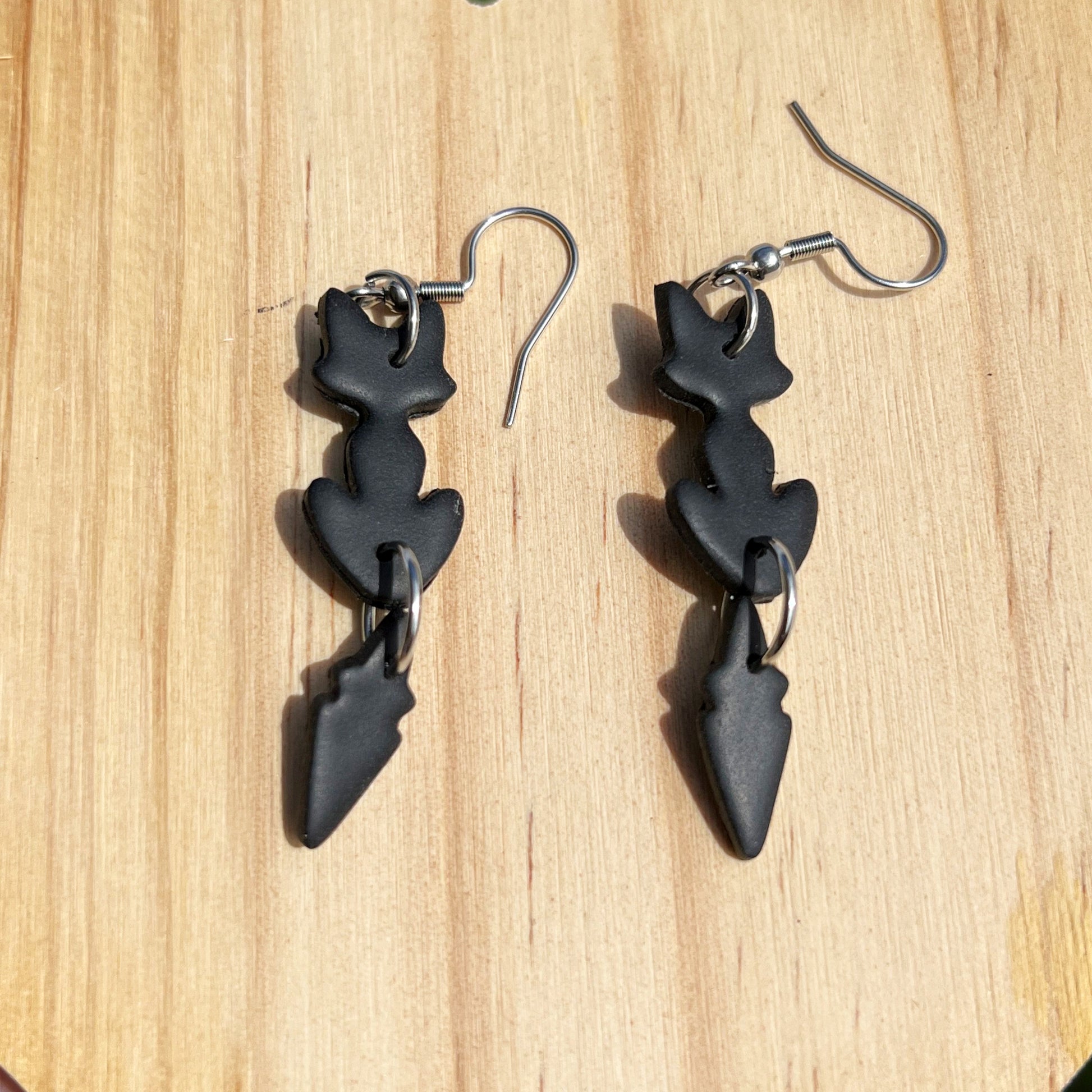 scaredy cat clay earrings