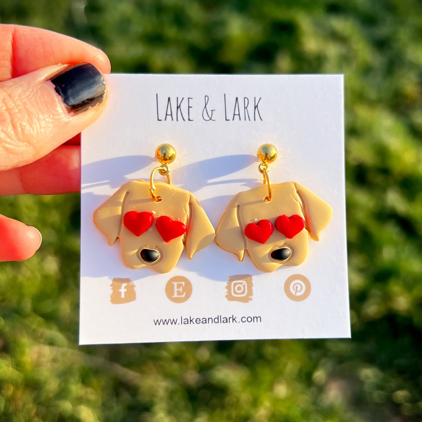 golden retriever heart eyes dog valentine earrings