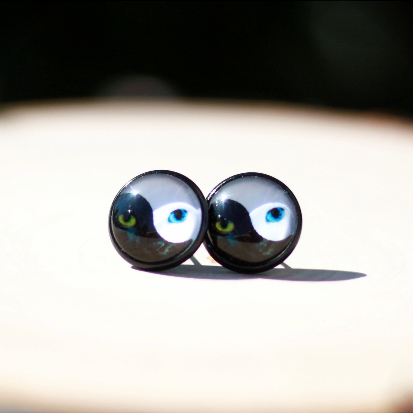 yin yang black white cat eyes stud earrings